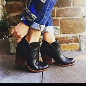 Kork-Ease Castaneda Bootie 7 1/2